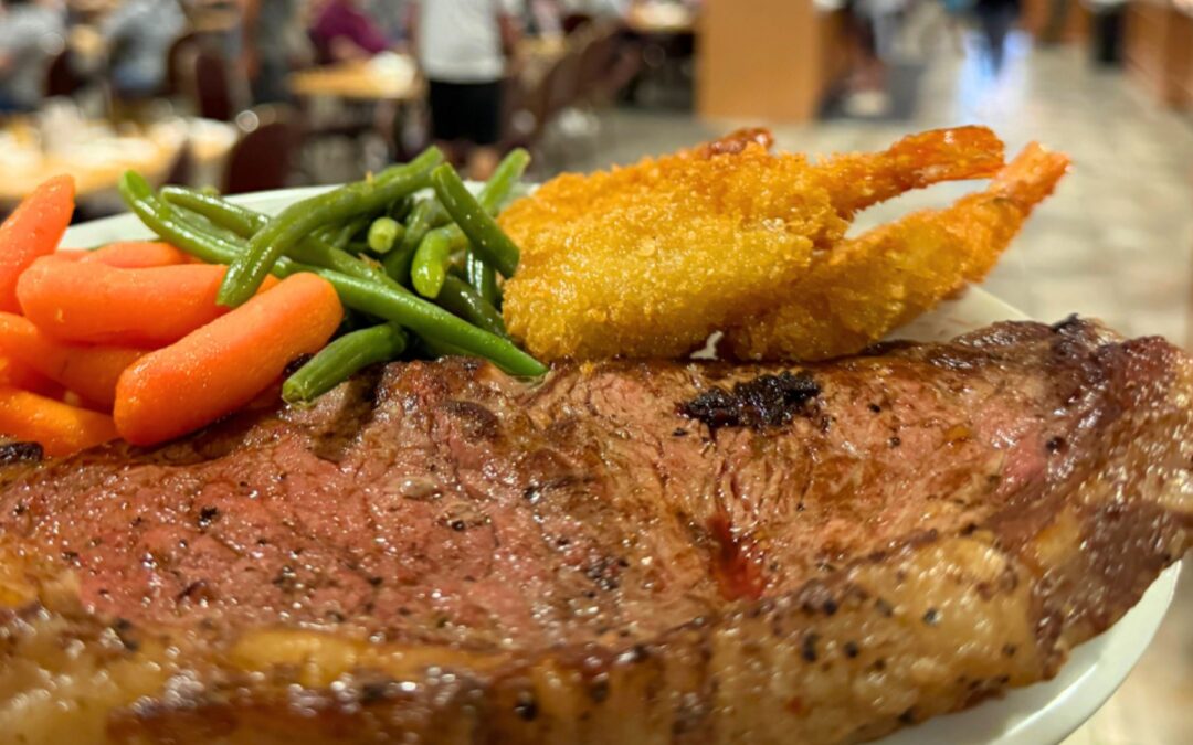 Mastering the Art of the Buffet: A Shady Maple How-To Guide